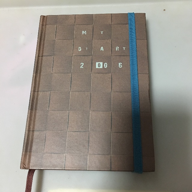 Authentic Brand New Starbucks 2006 planner (Category: Everything Else) located in Singapore. Submitted by voodoo_dolly (Listing ID 63188379, Image 1). Description: Brand new unused planner diary from 2006 More for collectors collection now Slight dent at the front planner hard cover Collection at Raffles Place/ Pasir ris at my convenience Or top up for postage.