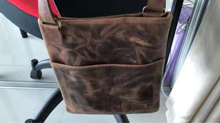 Brand New Men’s crossbody distress leather bag