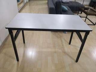 GS Folding Table