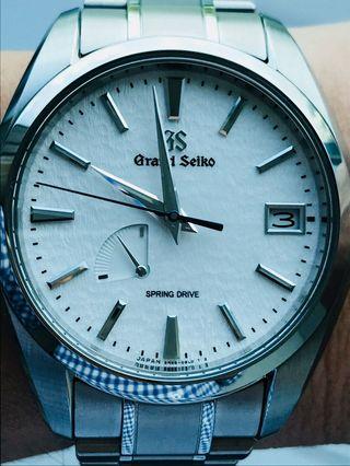 LNIB Grand Seiko SBGA211 Snowflake