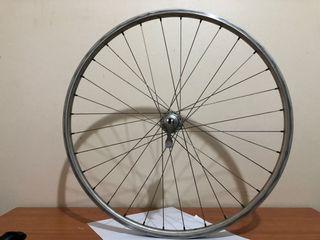 Classic Specialized hub with Mavic rims (26er wheels)