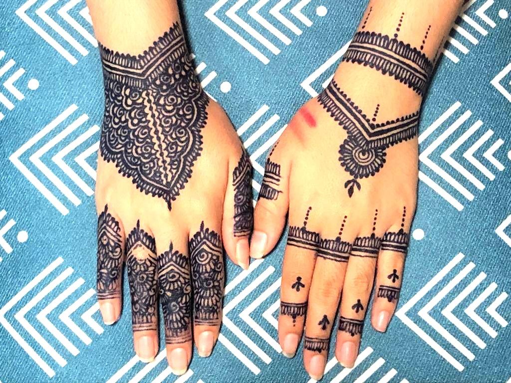 Henna cones - Hari raya promo😍 (Category: Hands & Nails) located in Singapore. Submitted by rubishenna90 (Listing ID 1023626978, Image 10). Description: Multi colour Henna cones for sale!!! #Natural henna cones 1 Cone for $4 and 3 Cones for $10( 15grams) 5 for $15 10 for $28 20 for $50 #Jagua henna cones 1 cone for $10 ( 10 grams) #Cherry red henna cones 1 cone for $7 ( 15 grams) 3 cones for $18 #white henna cones 1 cone for $15( 10 grams) #Self