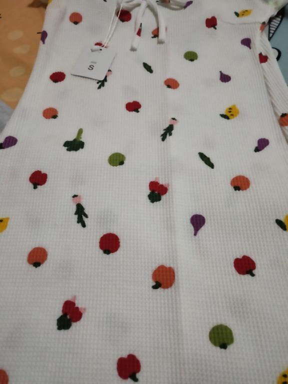 Fruity Dress (BN) (Category: Dresses) located in Singapore. Submitted by usermist (Listing ID 1064917683, Image 1). Description: Free size.