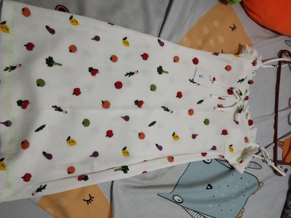 Fruity Dress (BN) (Category: Dresses) located in Singapore. Submitted by usermist (Listing ID 1064917683, Image 2). Description: Free size.