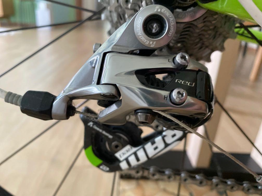 Cannondale Supersix Evo Hi-Mod Team Bike 2015 (Category: Bicycles) located in Singapore. Submitted by j.skling (Listing ID 1122595135, Image 5). Description: This is a collectible item, if you know it you know it 😆👍 I can accept some negotiation :) Frame: Cannondale Supersix Evo Hi-Mod team bike 2015 (full carbon) Size: 54 (height 1.73 to 1.85m) Group-set: Customized SRAM Red 11-speed Crankset: Cannondale Hollogram SISL2 crank (this crank alone