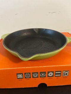 le creuset cast iron pan