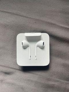 EarPods with Lightning Connector