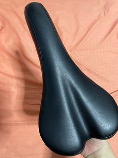 Original 3sixty saddle unused brand new