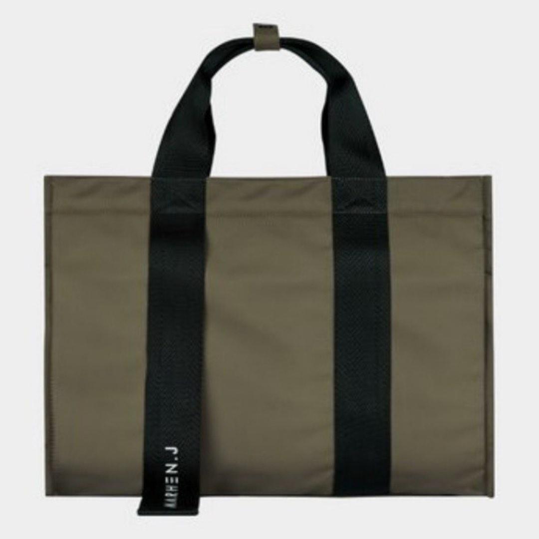 MARHEN.J Milly / Milly R Bag (Category: Shoulder Bags) located in Singapore. Submitted by sof_connection (Listing ID 1191843945, Image 4). Description: MILLY - $219 | MILLY R - $239 🌐 Website: https://sofconnection.com 🔔Telegram: https://t.me/SOFconnection 📱Instagram: https://instagram.com/sof_connection?igshid=YmMyMTA2M2Y= 1. Brand new with original tag and packaging 2. 100% authentic if not full refund 3. Download app ‘HiddenTag’ to verify t
