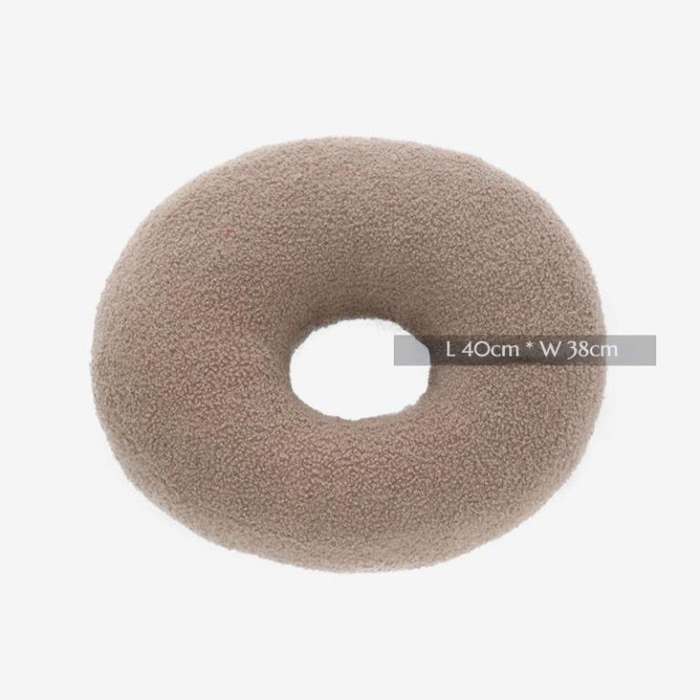 Knot Cushion (Category: Cushions & Throws) located in Singapore. Submitted by lafloriahomedecor (Listing ID 1142484229, Image 5). Description: Make your sofa pop with this knot cushion from Lafloria and brighten up your home effortlessly. About this product： Material: -Filler: Environment friendly PP cotton, Bio-degradable -Cover: Boulcé/Velvet. Not detachable Care: Vacuum, dry wash 7-Day return .
