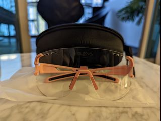 BLOOVS Photochromatic Glasses