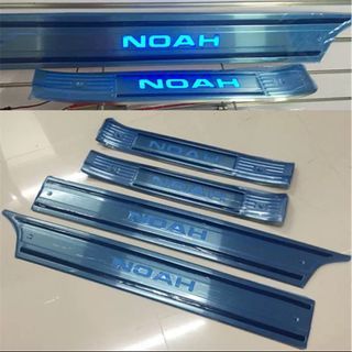 (Pre-Order) [Toyota Noah] - Scuff Plates (Blue/White LED)