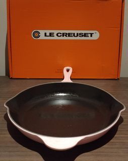 Le Creuset Enamelled Cast Iron Skillet (30cm)