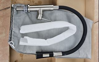 Flexible kitchen faucet