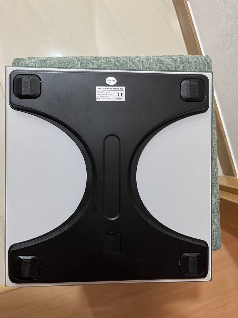 Digital Weighing Scale (Category: Health Monitors & Weighing Scales) located in Singapore. Submitted by lyr_c (Listing ID 1222619809, Image 2). Description: Product condition: 8.5/10 *NO BOX* Endo Japan Digital Body Scale E-DBS908 ✅ Maximum weight: 150kg / 330lbs. ✅ Measures body weight, body fat, muscle mass, bone mass and hydration. ✅ Large LCD display. ✅ “Toe-Tap” to auto-on, auto-off feature. ✅ 1 CR2032 battery operated (Included). Self colle