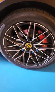 Selling of Michelin tires and rims 18"