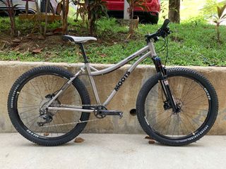 Moots Rogue YBB 17” Medium titanium soft-tail MTB - 27.5” wheels - disc brakes - Shimano XT 11-speed 1x11 Raceface Next R carbon Ritchey WTB Chris King
