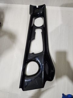 CHR middle console