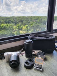 Sony A5100 + lens