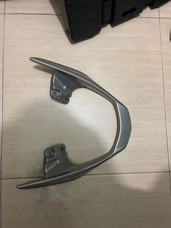 spark/x1r pillion bar
