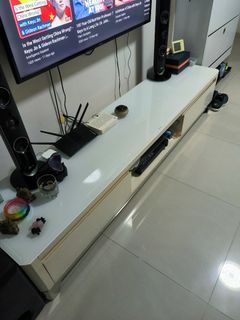 Last day 11 Jul 2023! TV console - white with tempered glass top