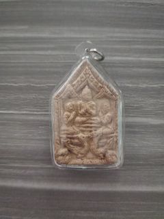 Aj bed, aj Bess Phra Khun Paen Salika Pon Yue 2nd Batch Thai Amulet