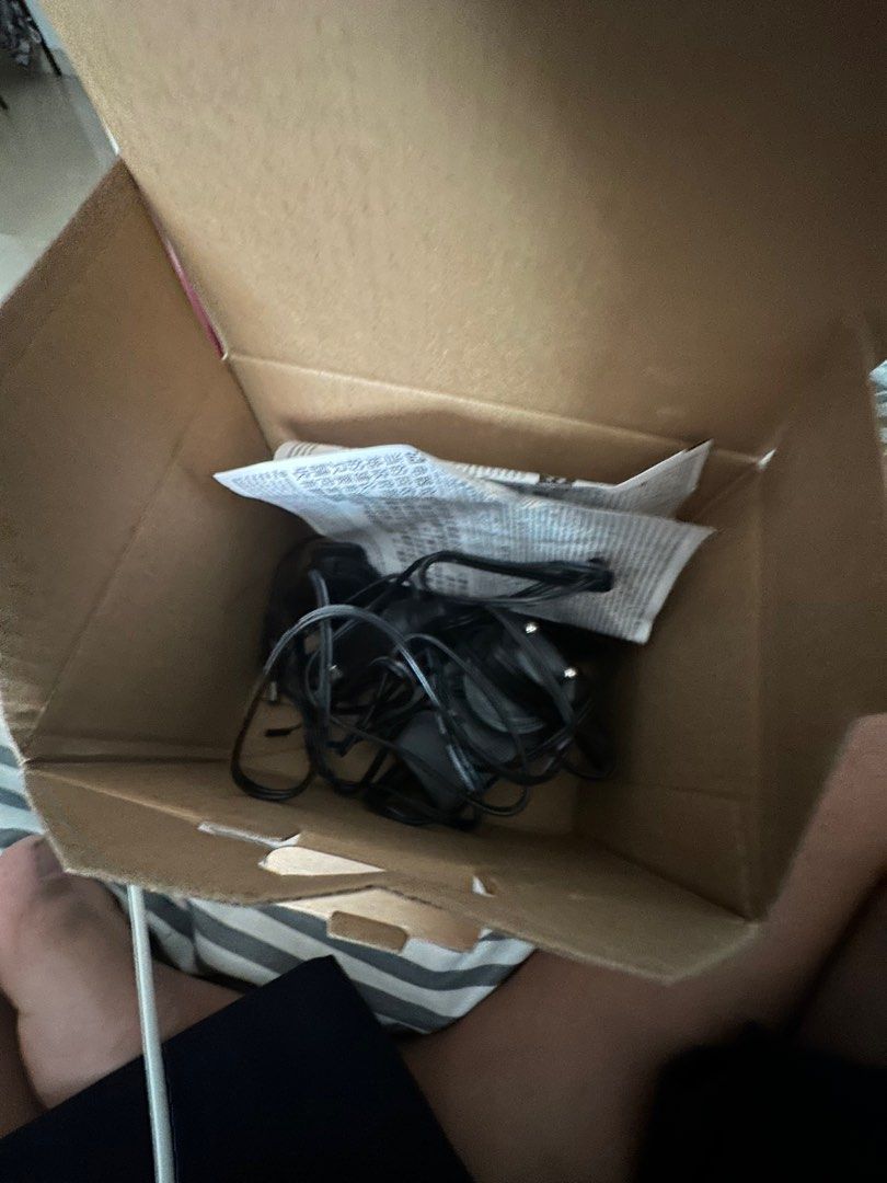 electric pump (Category: Hiking & Camping) located in Singapore. Submitted by dan123713 (Listing ID 1248700663, Image 3). Description: bought it for $50. used once only then stop using alrd. everything still functions.