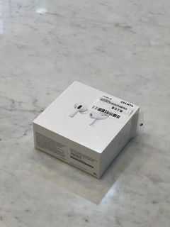 AirPods pro with magsafe & wireless charging case  lightning