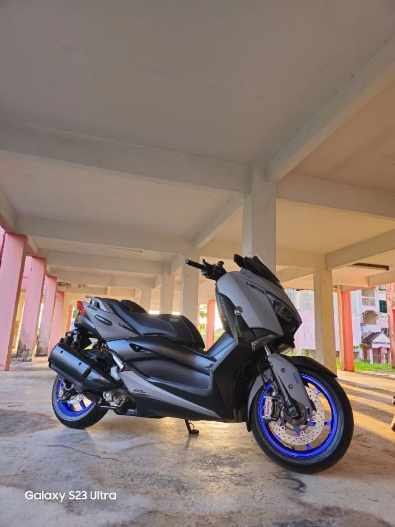 XMAX V1/V2 Rim (Category: Motorcycle Accessories) located in Singapore. Submitted by pasarmotor (Listing ID 1324086658, Image 9). Description: BNIB Aftermarket CNC Chrome/Silver Rim for XMAX V1/V2. 6 Batang / 6 Spoke FREE DELIVERY ISLANDWIDE FREE SEND TO YOUR HOME/ YOUR PREFERRED WORKSHOP IN SG/JOHOR BAHRU Colors available: Silver/chrome Green strictly no refunds after purchase PM to check for stock availability / booking. Harga tak masuk akal ge