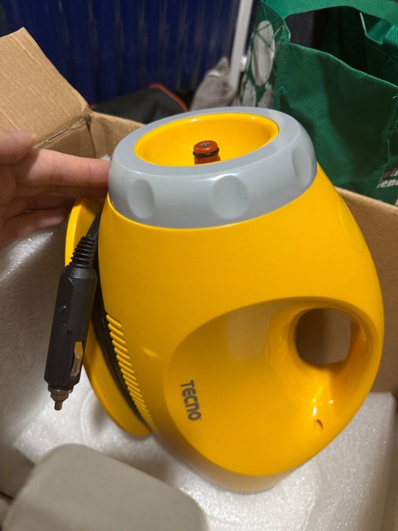 Tecno hydro spray for car wash - includes 1 flexible water pail (Category: Cleaning & Detailing Products) located in Singapore. Submitted by pigsflew (Listing ID 1333032724, Image 5). Description: Like new - barely used and in 9/10 condition.