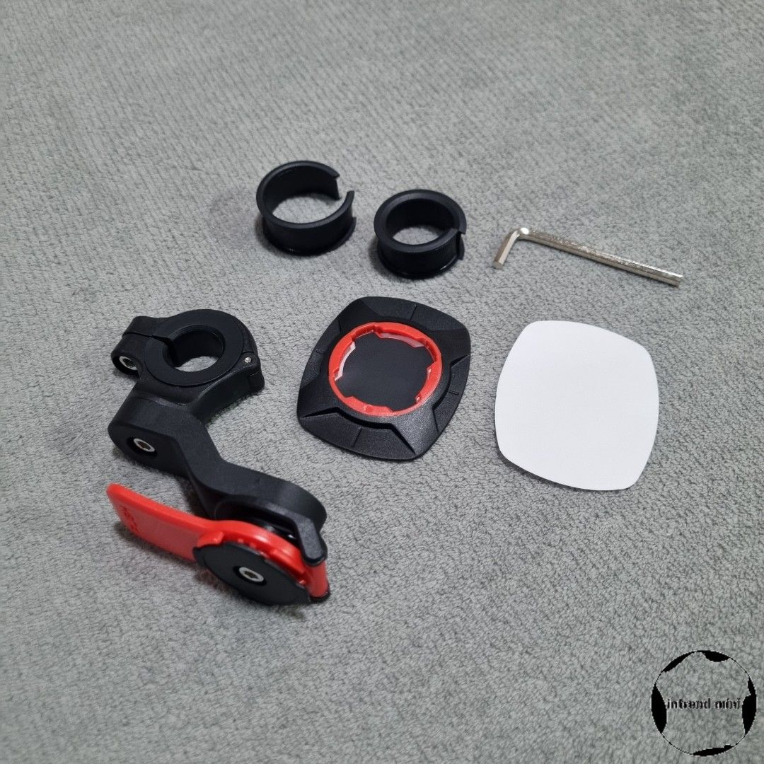 BLUE Phone Mount - Phone Holder - Motorcycle - Bicycle - can self Custom for Xmax Nmax - Yamaha Honda Suzuki KTM BMW Ducati - NOT quadlock / quad lock (Category: Motorcycle Apparel) located in Singapore. Submitted by intrend_mini (Listing ID 1194075453, Image 3). Description: If item is not marked RESERVED or SOLD means it is AVAILABLE Brand new and limited stock! BLUE RED available too Compatible with original Fit most handlebar sizes 22.2mm 25.