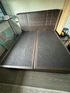 King Size Bedframe with Hydraulic Storage