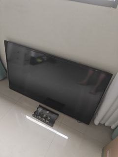 Free- Samsung TV 49" fully working