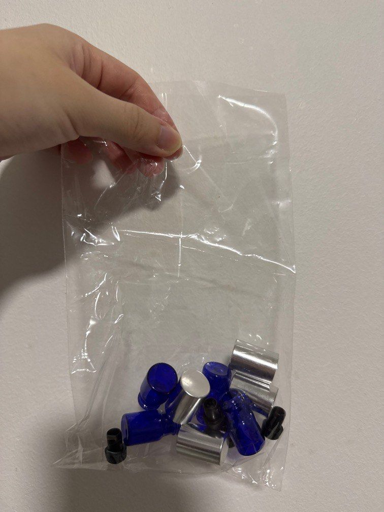 Brand New Mini Fragrance Rollers (Category: Sanitary Hygiene) located in Singapore. Submitted by jellyhelly (Listing ID 1339501052, Image 1). Description: Brand new. Selling all 4 mini rollers at $2. Bottle height measures approx. 3cm..