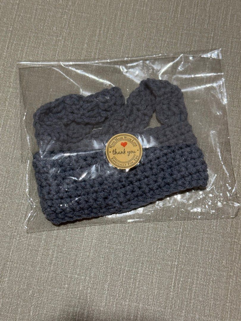 Crochet cup sleeve / holder (Category: Travel Essentials & Accessories) located in Singapore. Submitted by mintychococat (Listing ID 1342821291, Image 4). Description: Crochet cup sleeve / cup holder Hand crochet 🧶 2pcs left S$10 per piece (* price reduce) S$17 for 2pcs Colour available: - Hot Pink 1pc - Dark Grey 1pc Modern look Special design Unique outlook Convenient usage Great for ppl who always takeout Bubble milk tea, Starbucks or CoffeeB
