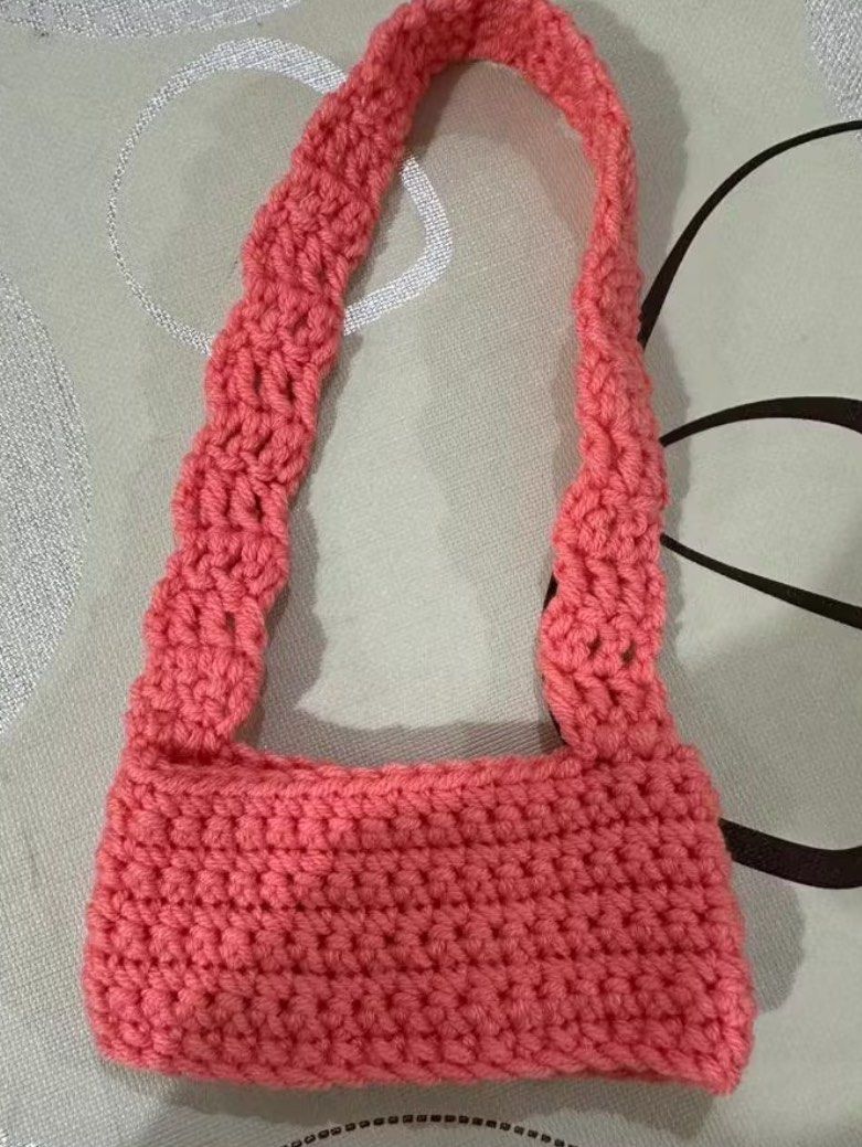 Crochet cup sleeve / holder (Category: Travel Essentials & Accessories) located in Singapore. Submitted by mintychococat (Listing ID 1342821291, Image 1). Description: Crochet cup sleeve / cup holder Hand crochet 🧶 2pcs left S$10 per piece (* price reduce) S$17 for 2pcs Colour available: - Hot Pink 1pc - Dark Grey 1pc Modern look Special design Unique outlook Convenient usage Great for ppl who always takeout Bubble milk tea, Starbucks or CoffeeB