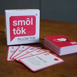 Pillow tok
