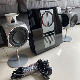 Bang & Olufsen B&O BeoSound 3000 Mk2 with BeoLab 3 on speaker table stands