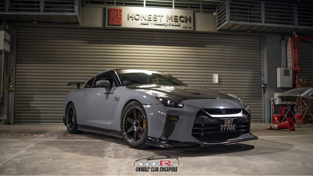 Nissan GTR - Auto (Category: Used Cars) located in Singapore. Submitted by lionnexus (Listing ID 1339913479, Image 1). Description: Stock turbo engine gearbox Upgraded bodykit and new colour Serviced every 5k Changed air intake and bov Kept as stock as possible.