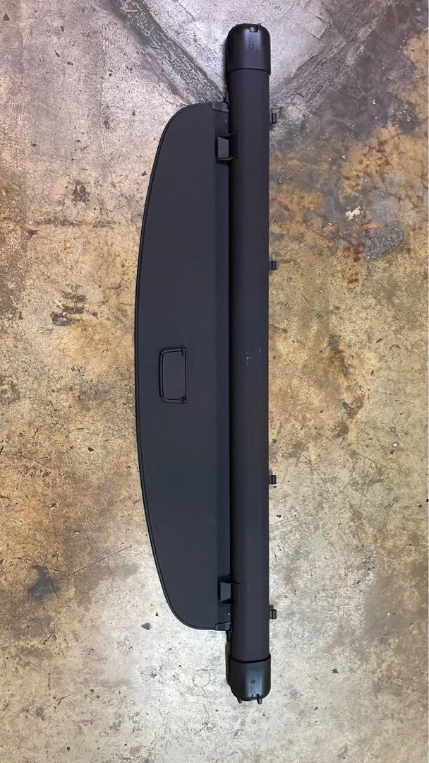 2014 AUDI Q7 TONNEAU cover (Category: Storage & Organization) located in Singapore. Submitted by vtec88 (Listing ID 1340289326, Image 1). Description: In good condition Buy car and not in use Kept at home WA 98759408 Derek vtec88 to deal.