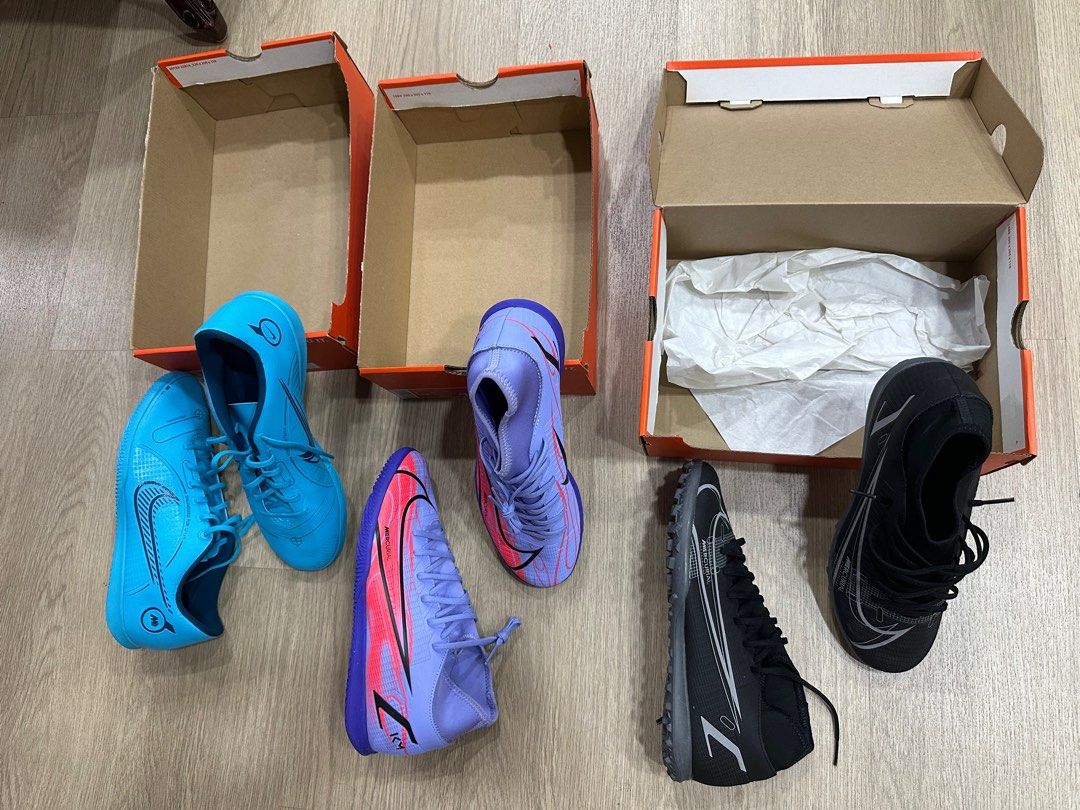 Nike Mercurial Vapor 14/Superfly 8 Club TF/IC Turf Street soccer shoes (Category: Racket & Ball Sports) located in Singapore. Submitted by a4ijr (Listing ID 1303525728, Image 2). Description: Football soccer shoes perfect for street soccer/turf/futsal! ✅ Brand New in Box ✅ Purchased directly from Nike store 100% Authentic 💯 proof of receipt provided ✅ Comes with Nike original box and nike paper bag as seen in first photo ✅ Retails for $100+ sell