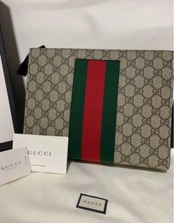 Gucci Clutch like new condition for sale!!