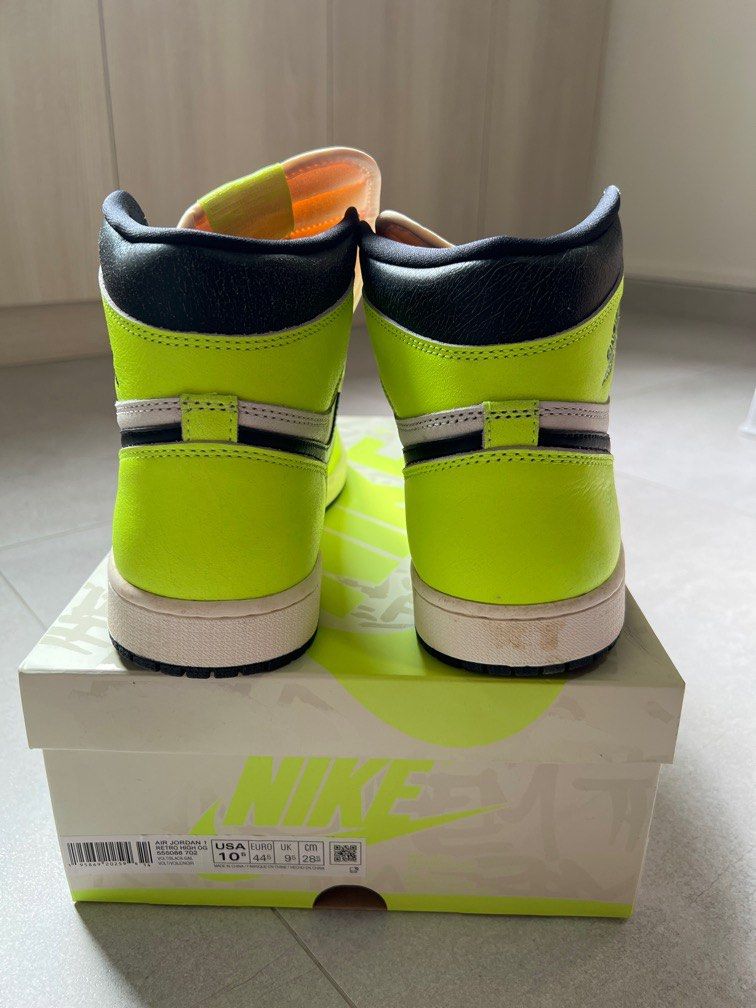 Air Jordan 1 high OG Visionaire (Category: Sneakers) located in Singapore. Submitted by mister.thirteen (Listing ID 1315324189, Image 2). Description: Brand new Size US 10.5 Pair from Nike Sg Some yellowing on midsole as seen in pic.
