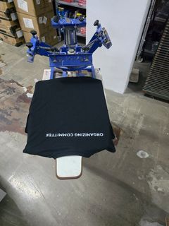 4 colour T-Shirts silkscreen printing  machine+ 1  Set cap  Holder 