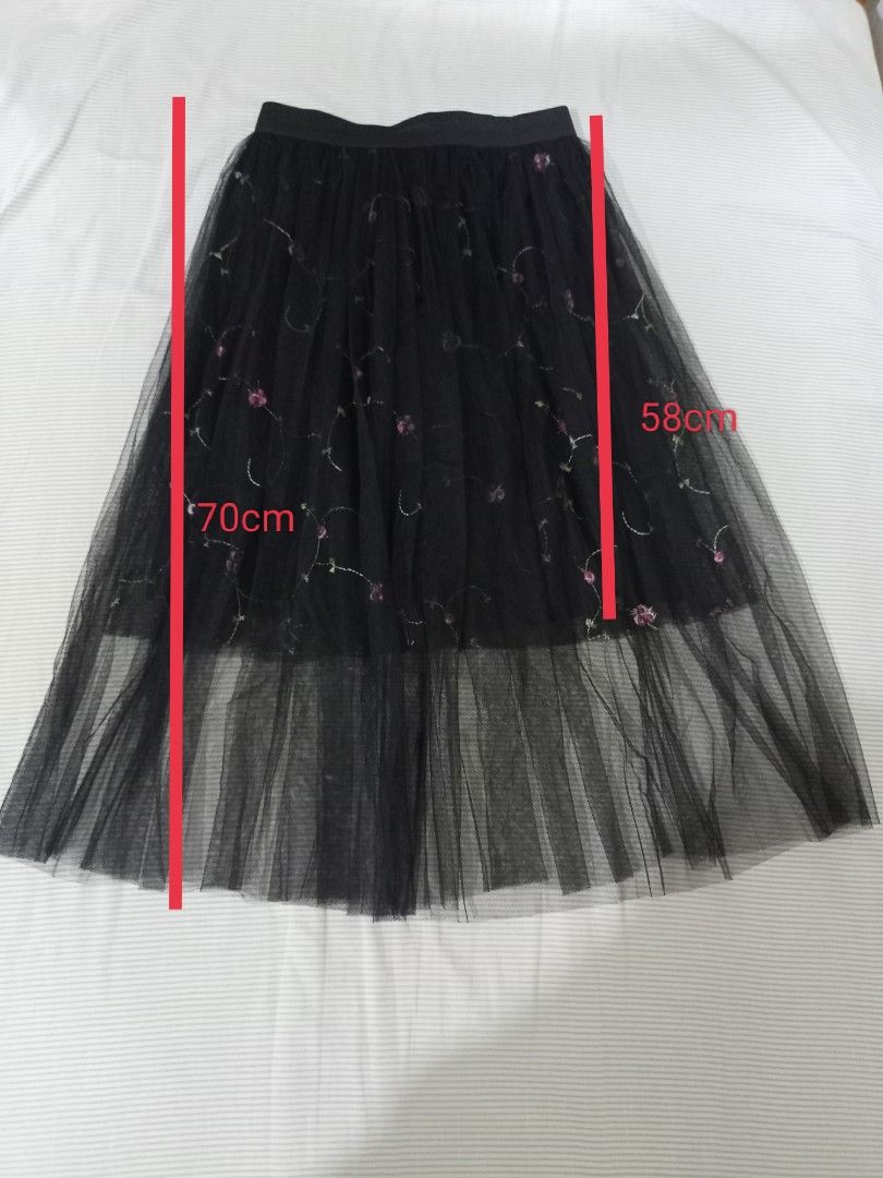 Black Tulle Embroidery Flower Floral Skirt Elastic High Waist Long Mesh Tutu Midi Pleated Skirt (Category: Skirts) located in Singapore. Submitted by black.kat (Listing ID 1319395671, Image 5). Description: the inner black piece ends around knee length, lace is midi length waist (measured across on flat surface) 30cm-50cm meet up under blk 54 toa payoh or toa payoh/braddell mrt tracked mail +$2.