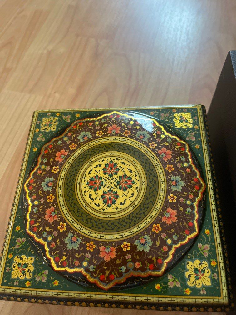 Intricate home decor from ubekistan (Category: Other Home Decor) located in Singapore. Submitted by msbell (Listing ID 1319718623, Image 6). Description: As goood as new - works great for home decor . No cracks no stains , from a smoke free pet free home .