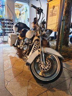 HONDA Phantom TA200 - Pearl White Harley Heritage Soft-tail Bagger inspired - COE Expiry 31 Oct 2026