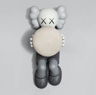 **INSTOCK**KAWS:HOLIDAY
KAWS:HOLIDAY SHANGHAI - Figure (Grey)