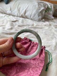 [New; no box] Jade / Jadeite Bangle