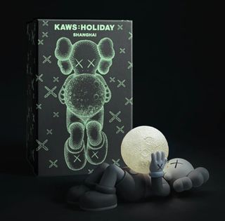 *IN STOCK* KAWS:HOLIDAY Shanghai